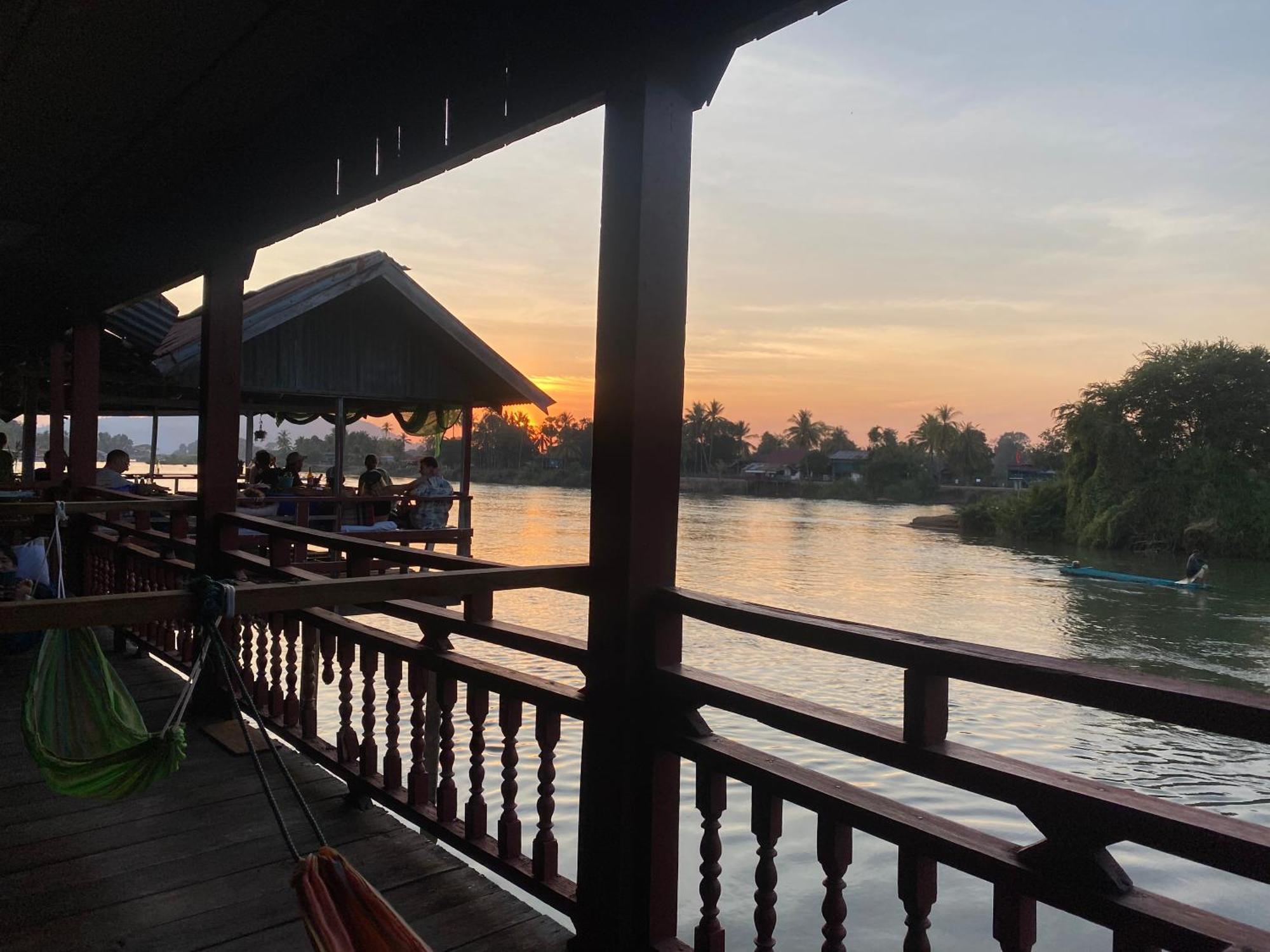 Souksanh River Bungalow Muang Không Buitenkant foto